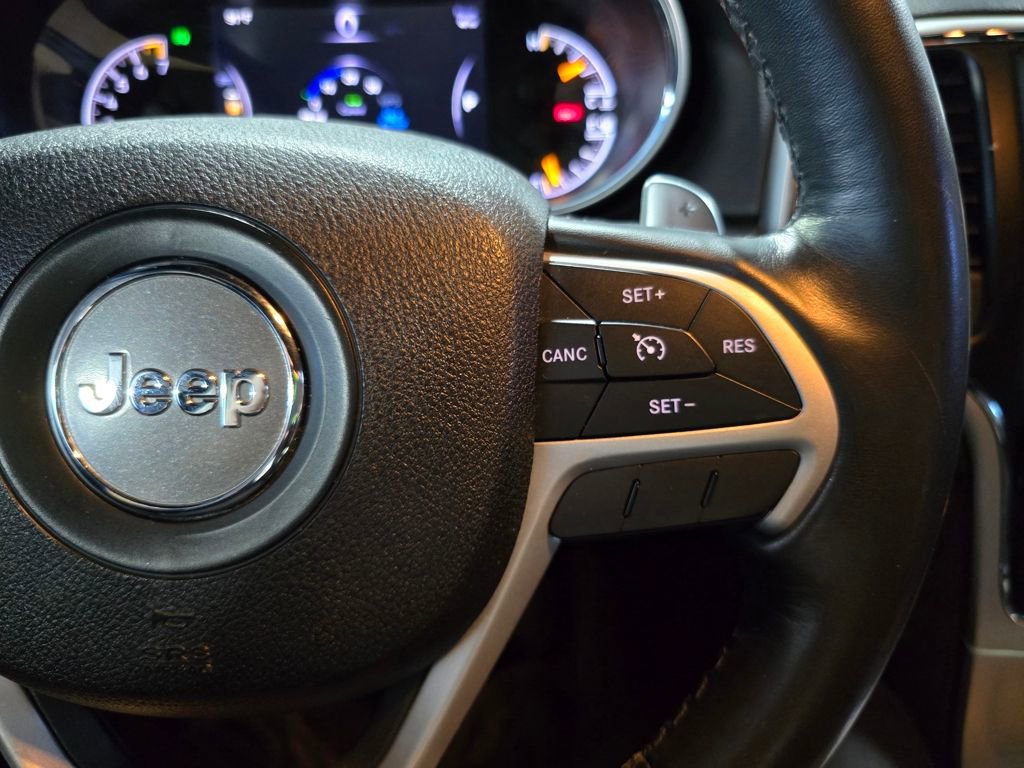 Used 2015 Jeep Grand Cherokee Altitude RWD image 17