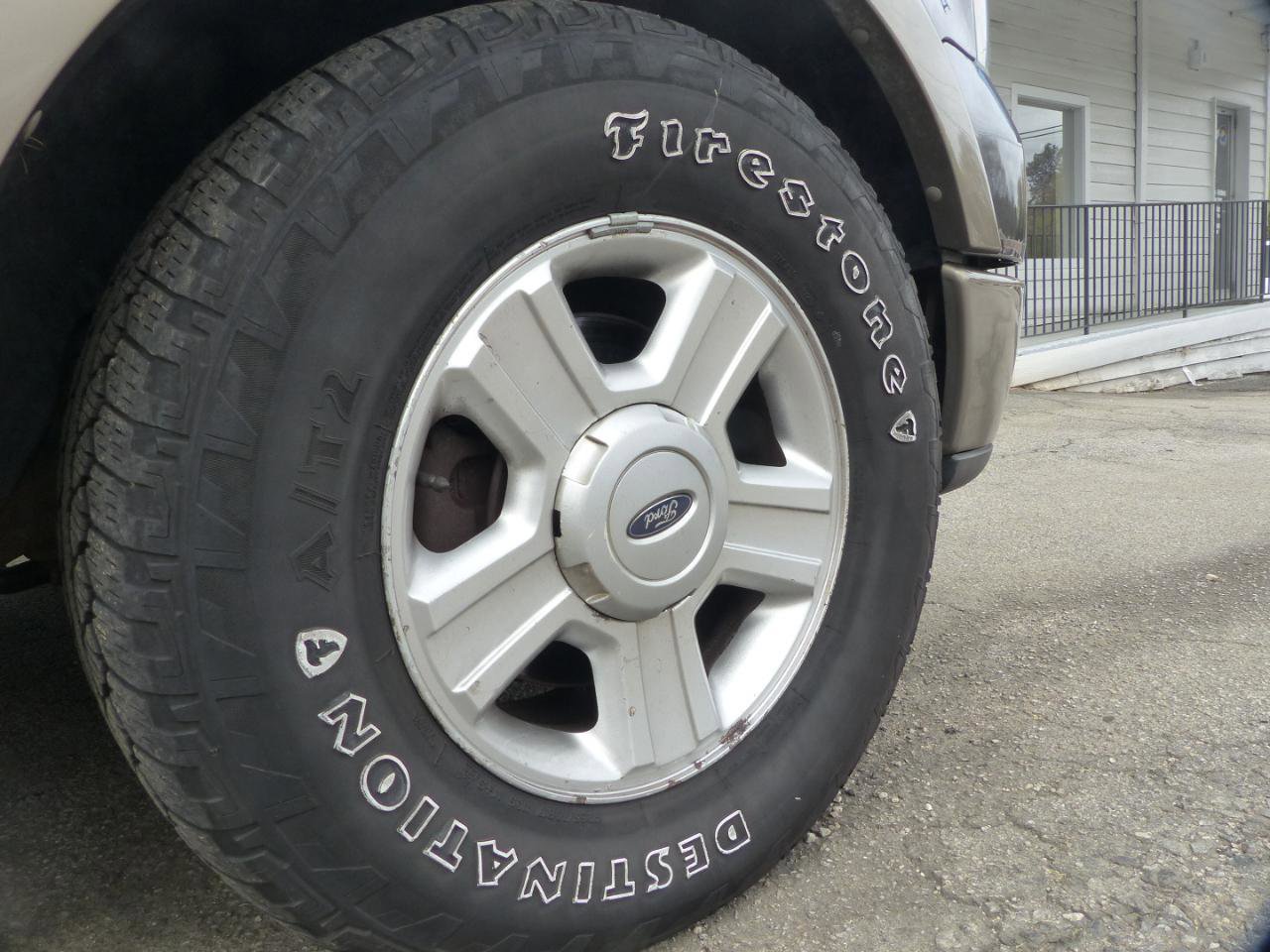 Used 2004 Ford F150 Lariat image 25