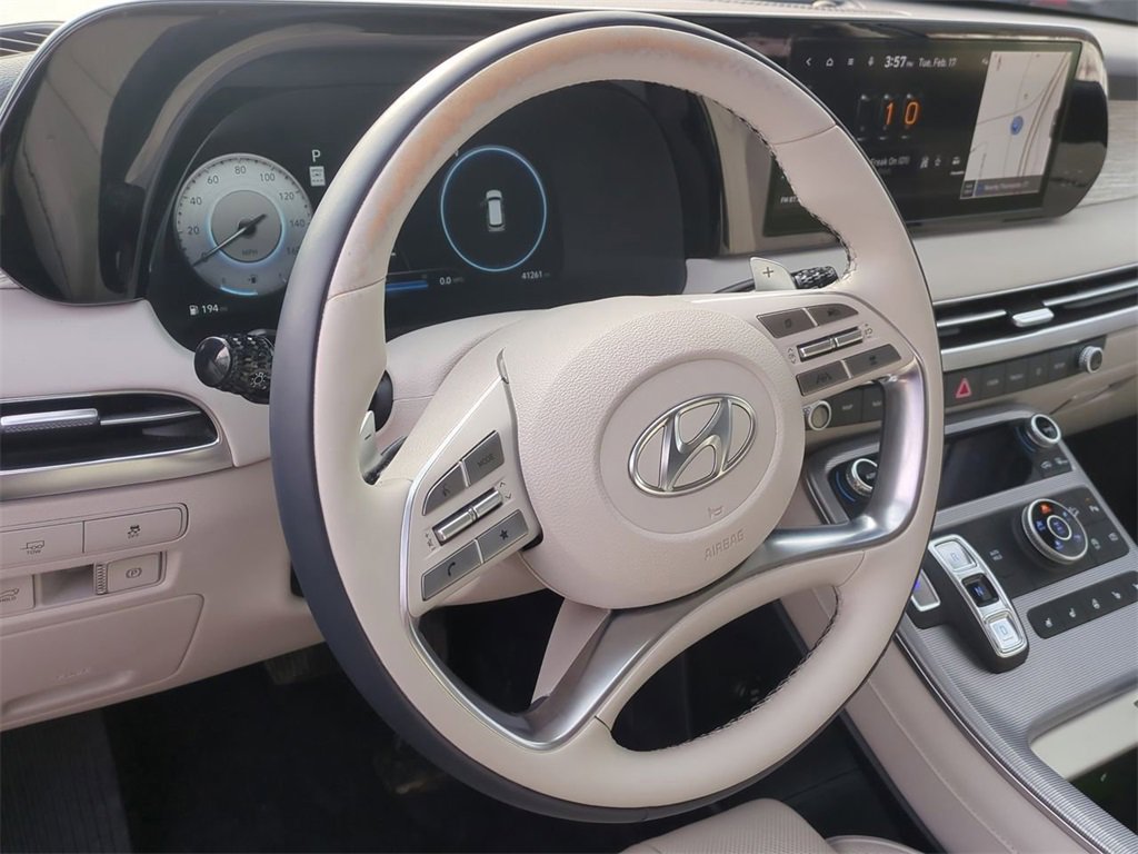 Used 2023 Hyundai Palisade Calligraphy image 14