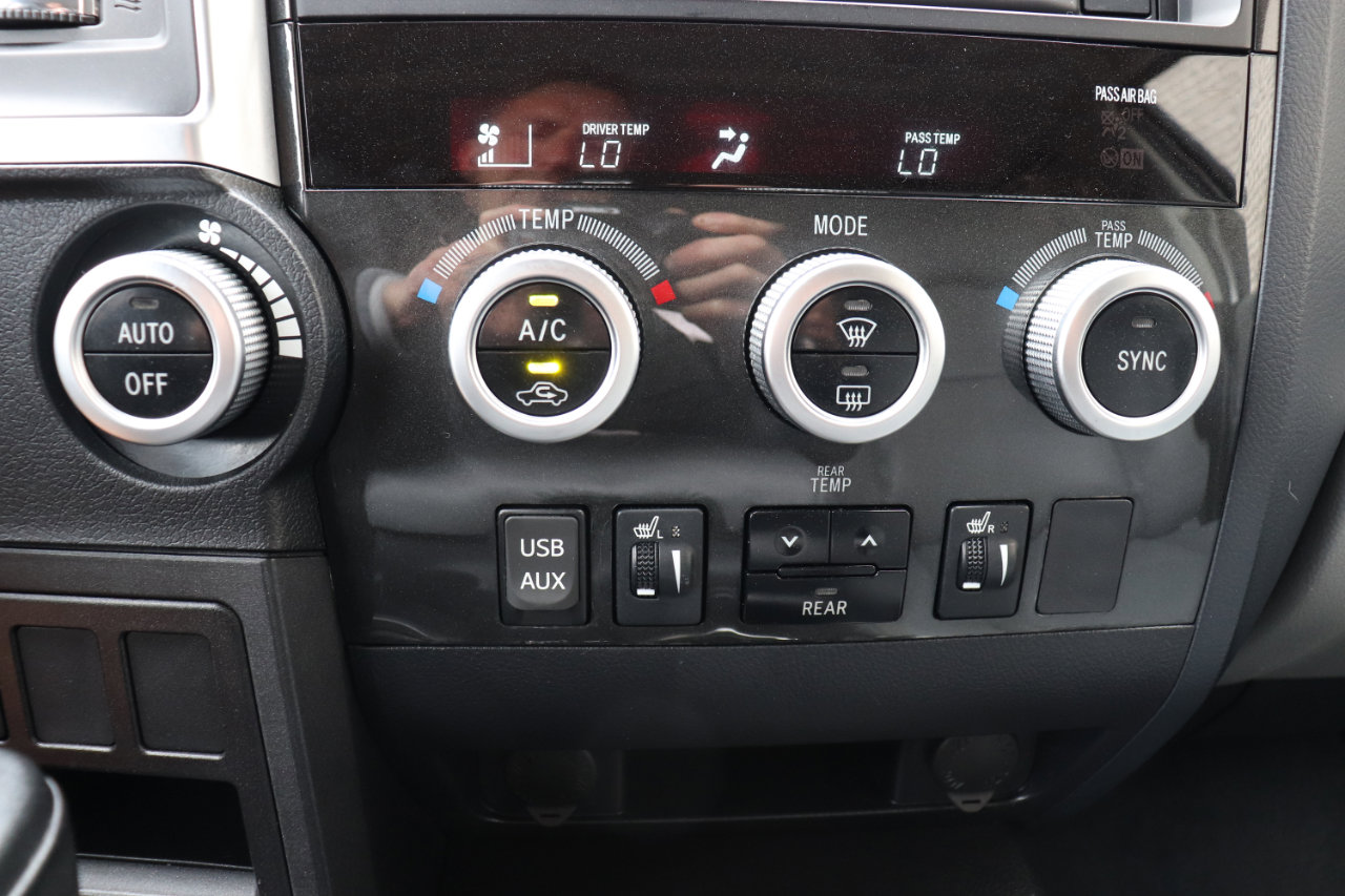 Used 2018 Toyota Sequoia Limited image 59