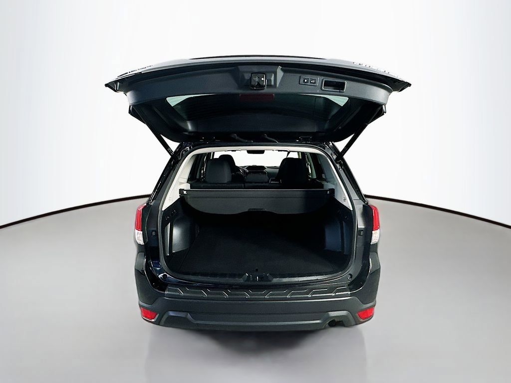 Used 2023 Subaru Forester Premium AWD/4WD image 28