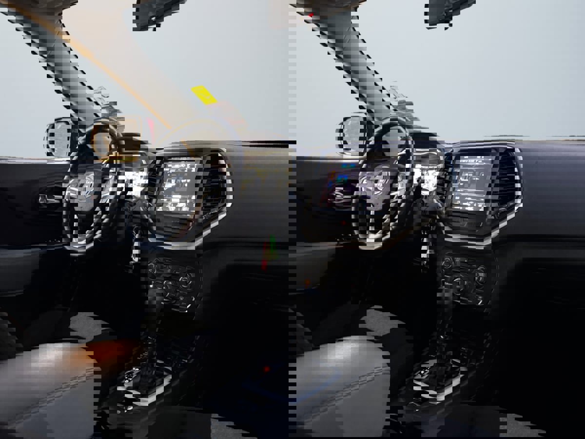 Used 2014 Jeep Cherokee Latitude w/ Trailer Tow Group image 13