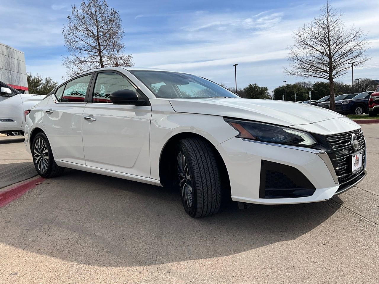 Used 2025 Nissan Altima 2.5 SV image 5