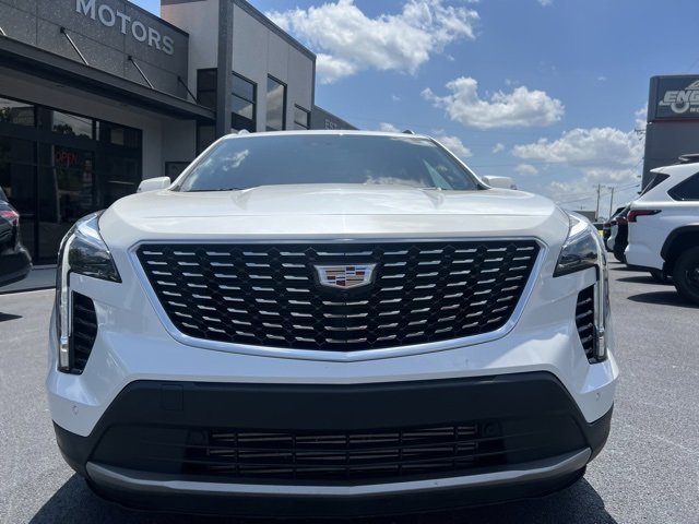 Used 2022 Cadillac XT4 Premium Luxury w/ Technology Package image 3