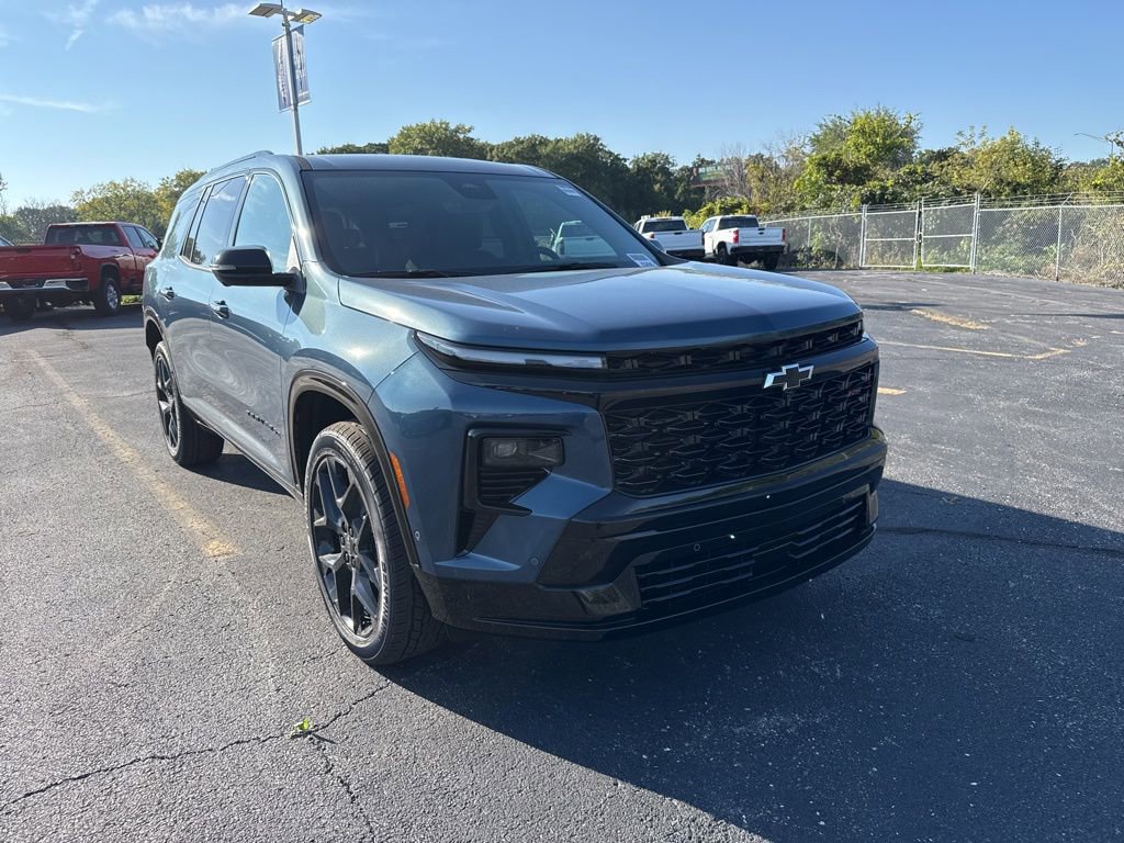 New 2026 Chevrolet Traverse RS w/ LPO, Floor Liner Package image 1
