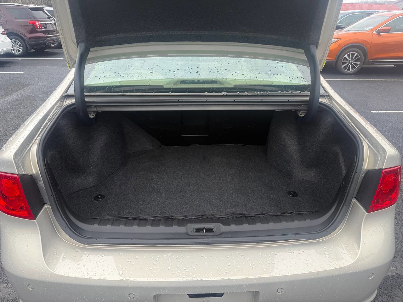 Used 2008 Buick Lucerne CX w/ Driver Confidence Package image 6