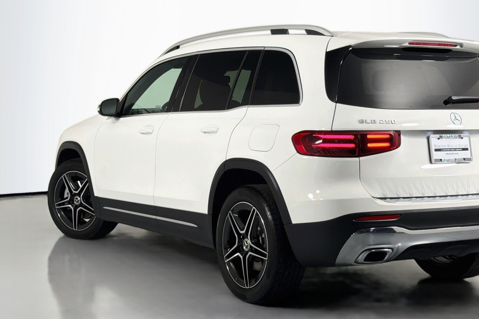 Used 2026 Mercedes-Benz GLB 250 image 15