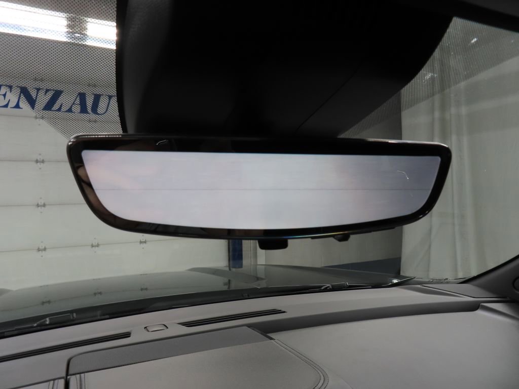 Used 2025 GMC Yukon Denali Ultimate image 33