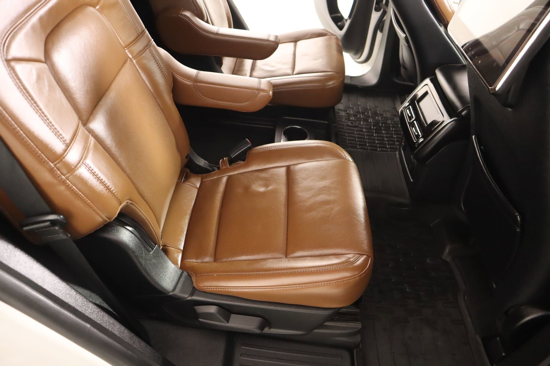 Used 2022 Lincoln Aviator Reserve w/ Equipment Group 201A image 15