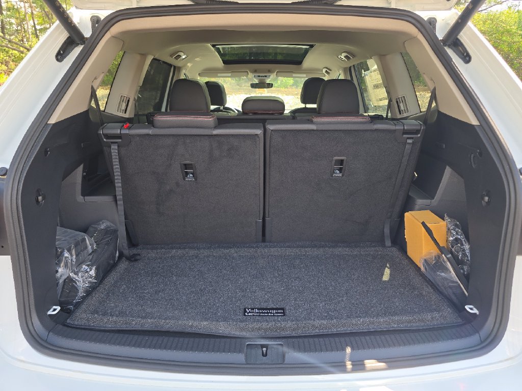 New 2025 Volkswagen Atlas Peak Edition SE AWD/4WD image 11