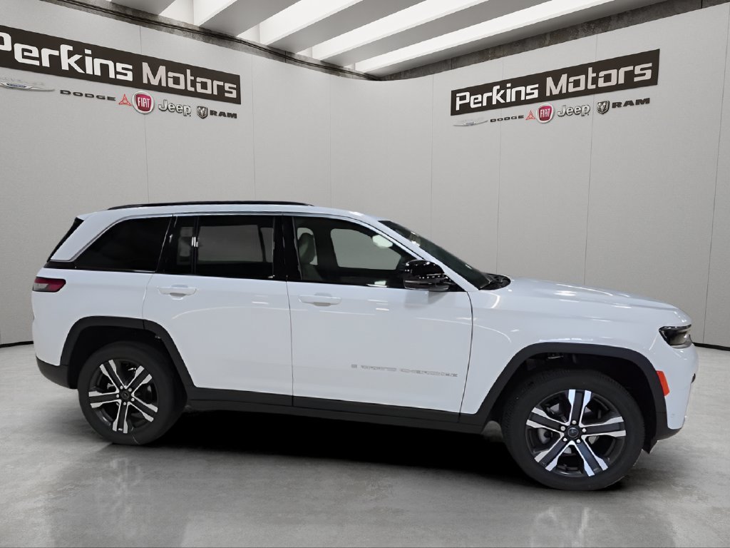New 2027 Jeep Grand Cherokee Limited AWD/4WD image 6