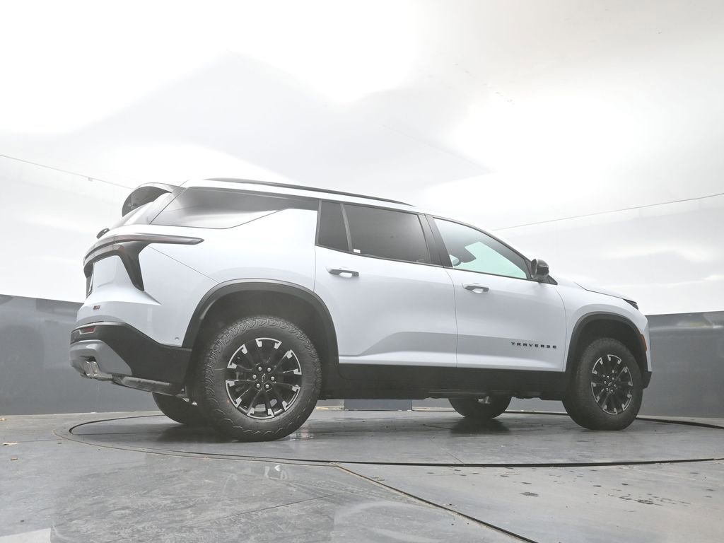 New 2026 Chevrolet Traverse Z71 w/ Enhanced Driving Package AWD/4WD image 42
