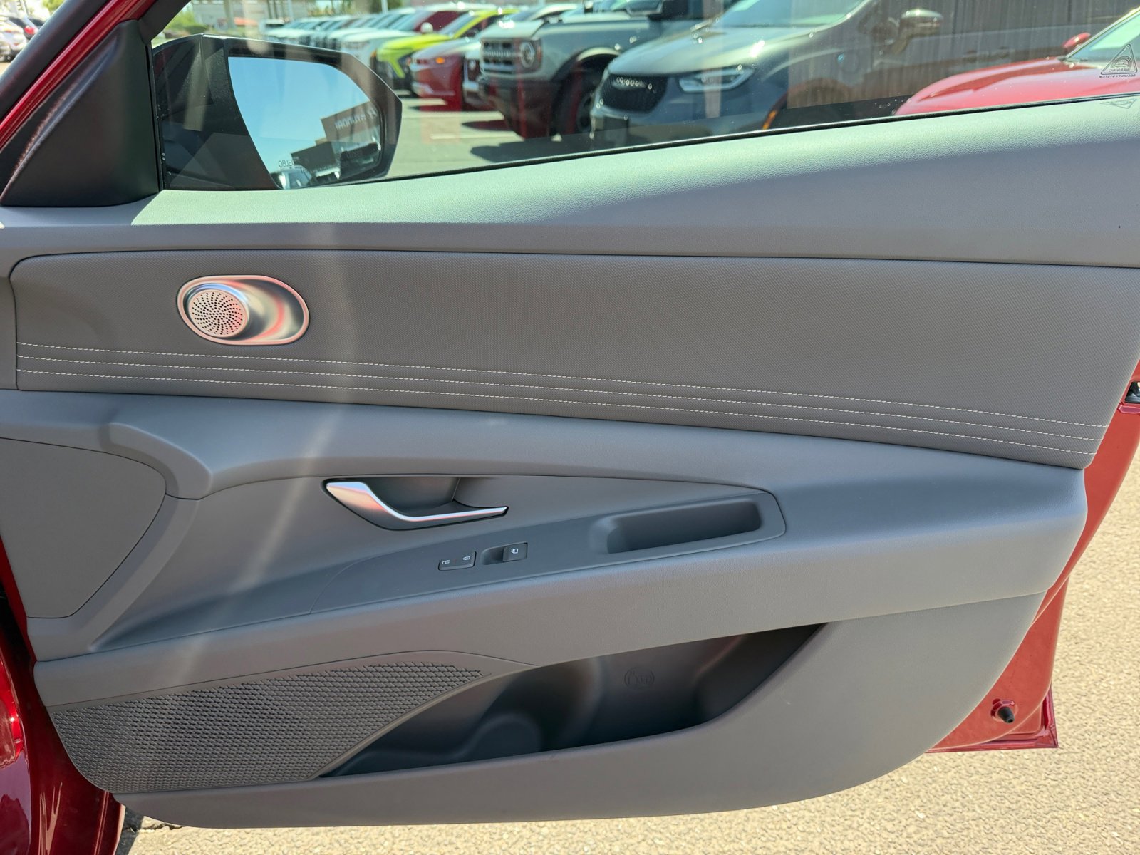 Certified 2025 Hyundai Elantra Sport FWD image 12