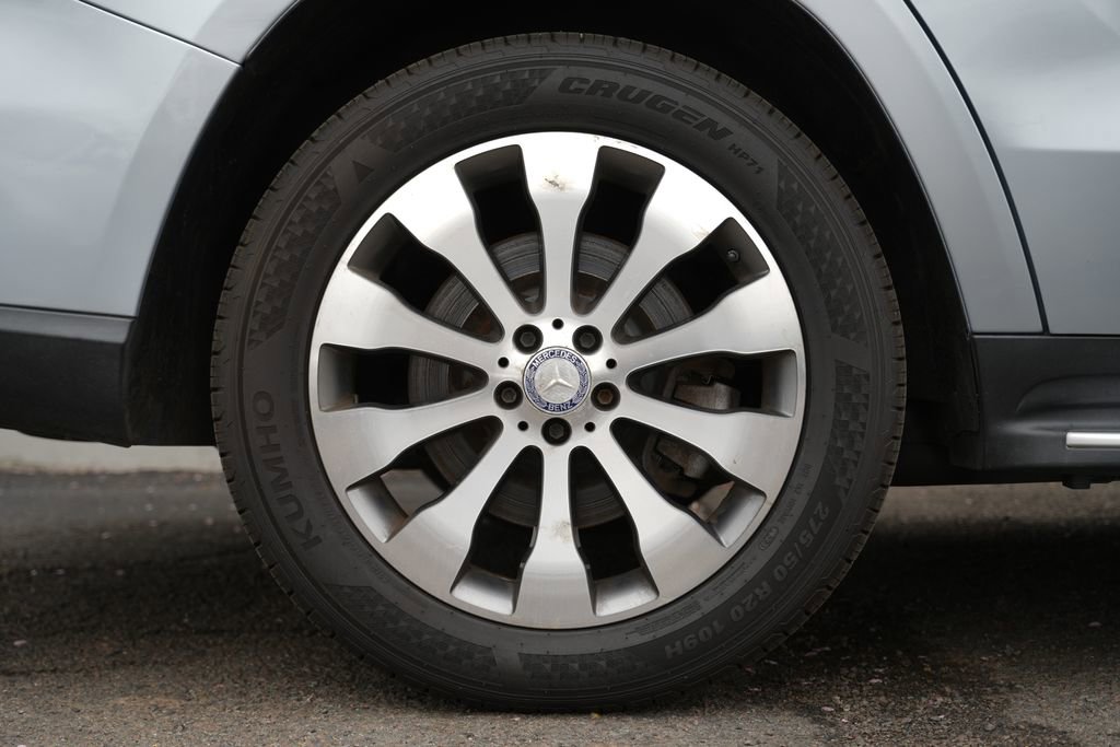 Used 2017 Mercedes-Benz GLS 450 4MATIC image 9