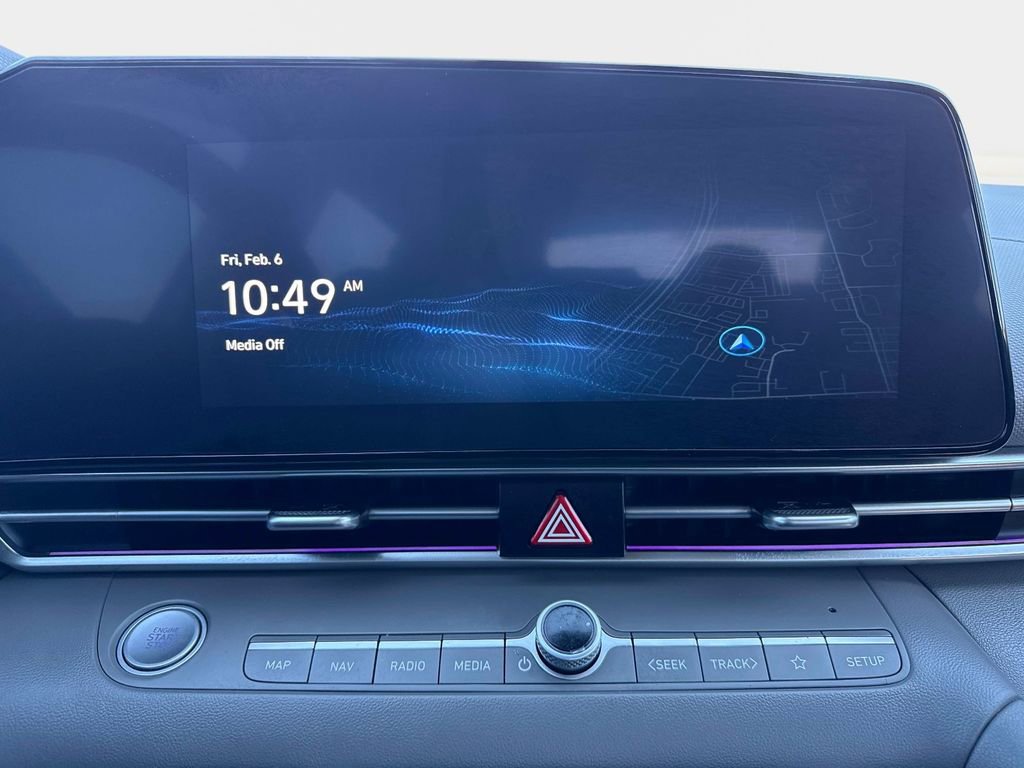 Used 2024 Hyundai Elantra SEL image 20