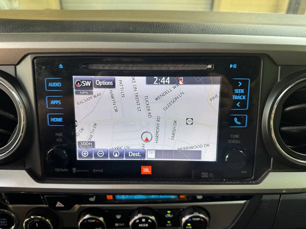 Used 2016 Toyota Tacoma Limited AWD/4WD image 17