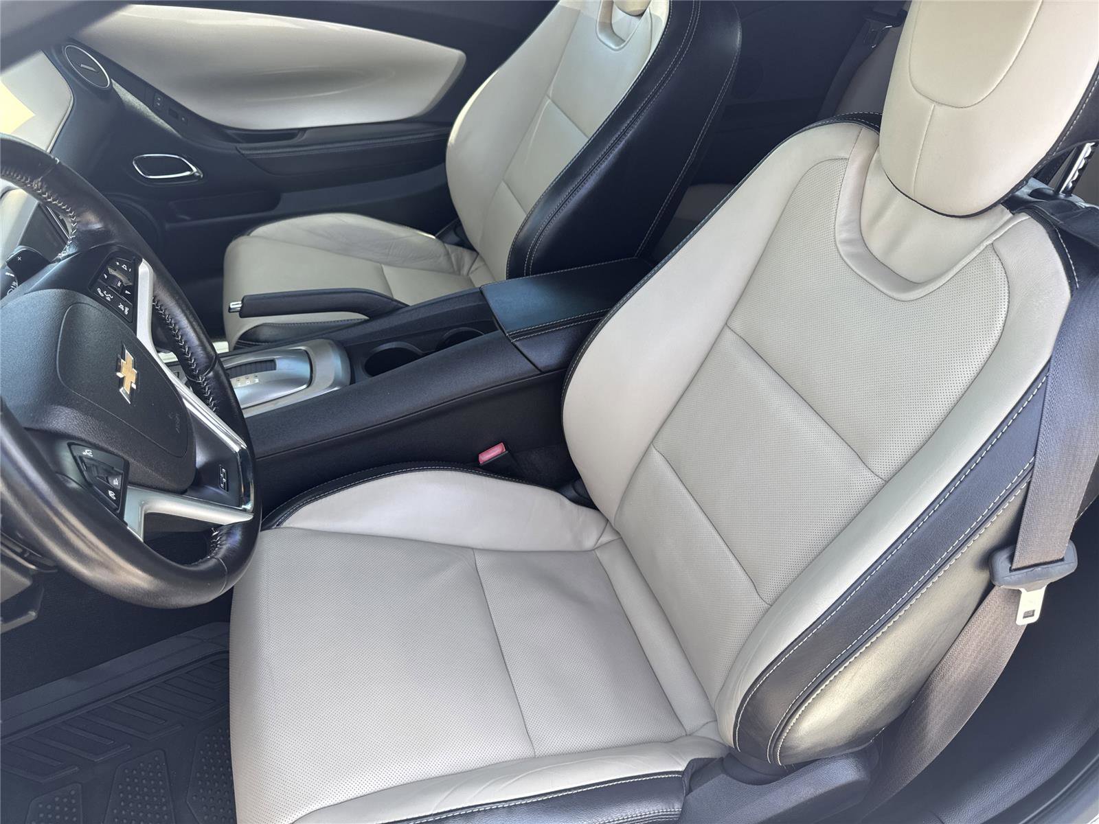 Used 2015 Chevrolet Camaro SS w/ RS Package RWD image 11