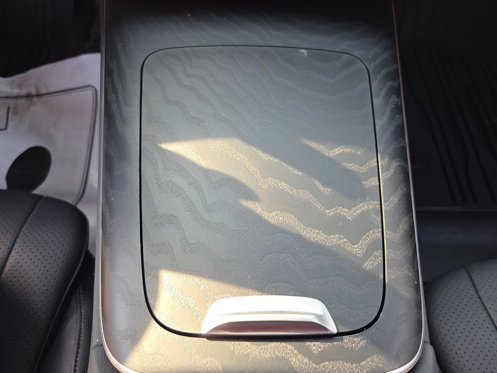 Used 2025 Mercedes-Benz E 350 4MATIC Sedan w/ Driver Assistance Package image 18