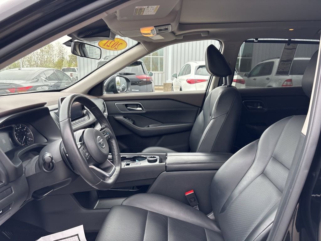 Used 2021 Nissan Rogue SV w/ Premium Package AWD/4WD image 11