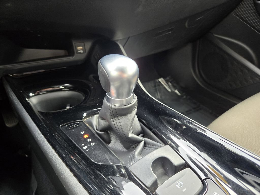 Used 2021 Toyota C-HR XLE FWD image 22