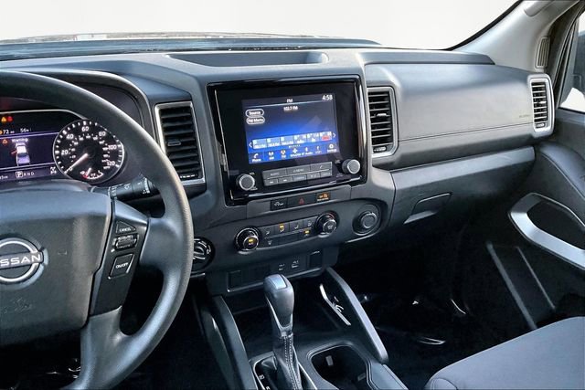 Used 2023 Nissan Frontier SV image 9