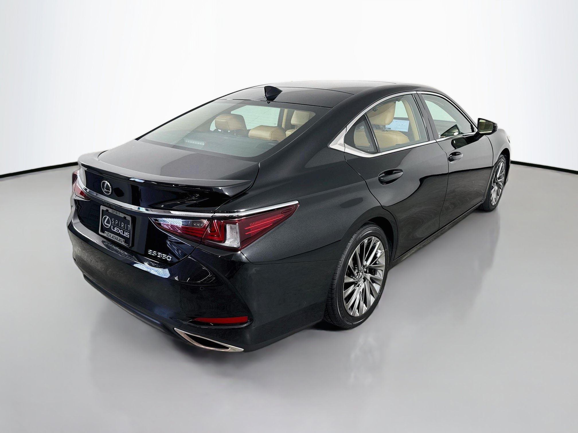 Used 2024 Lexus ES 350 Ultra Luxury w/ Accessory Package (Z2) FWD image 7