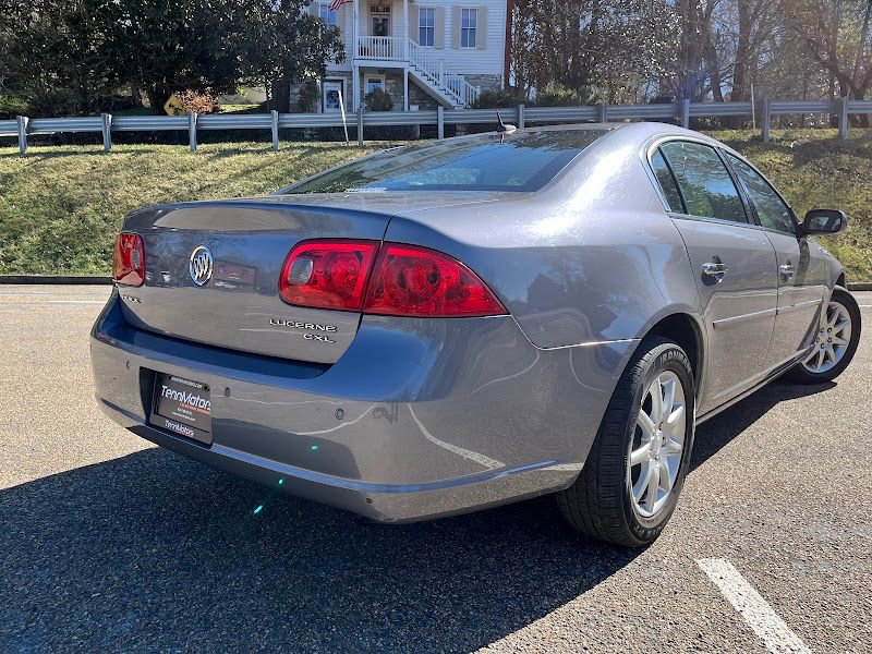 Used 2008 Buick Lucerne CXL w/ Ultra Confidence Package image 4