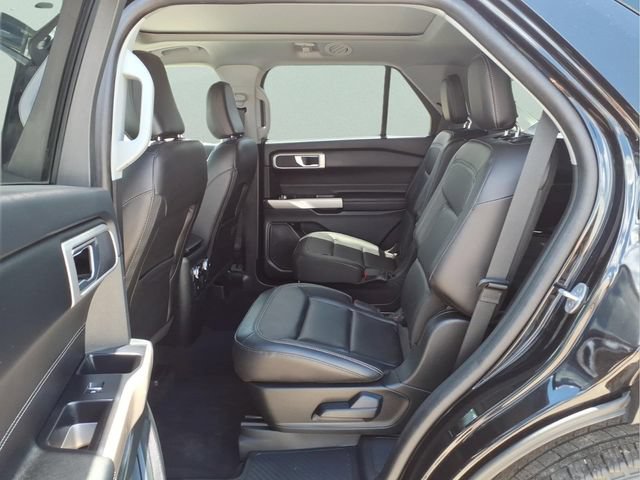 Used 2023 Ford Explorer XLT w/ Equipment Group 202A AWD/4WD image 22