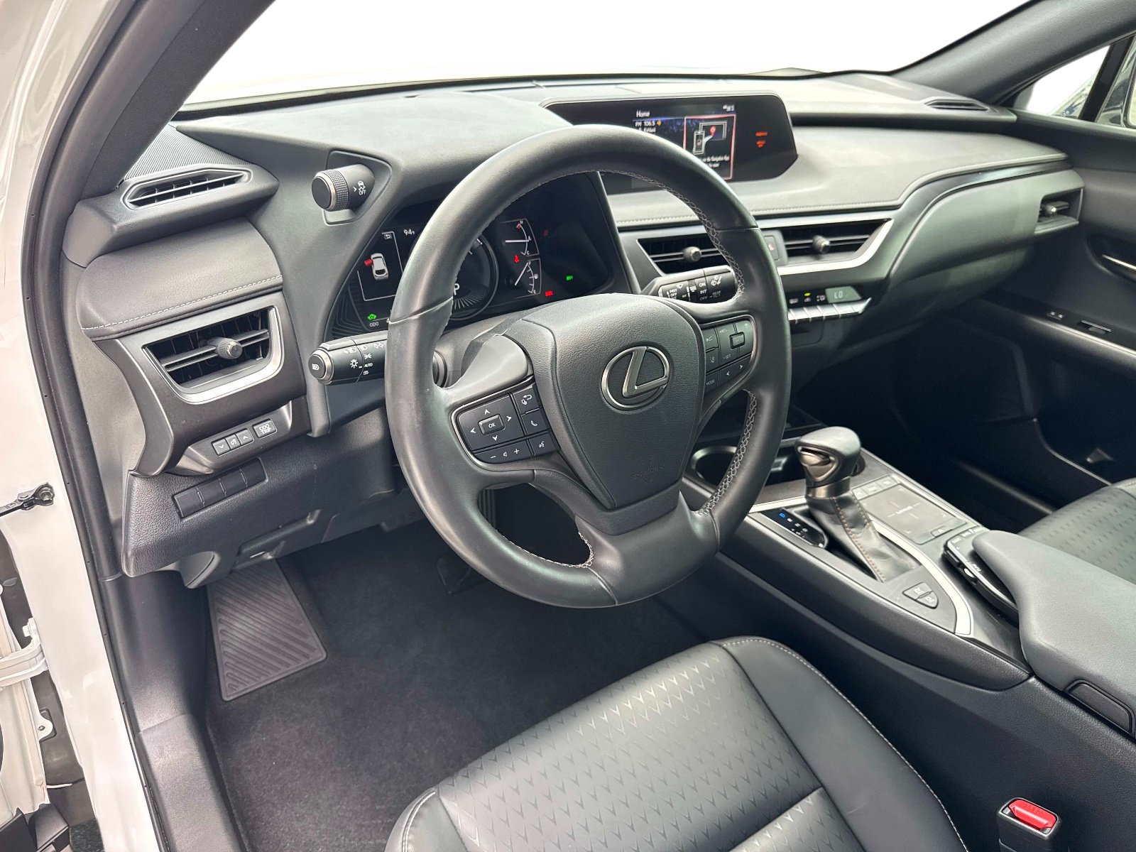 Used 2022 Lexus UX 250h w/ Accessory Package (Z2) AWD/4WD image 23