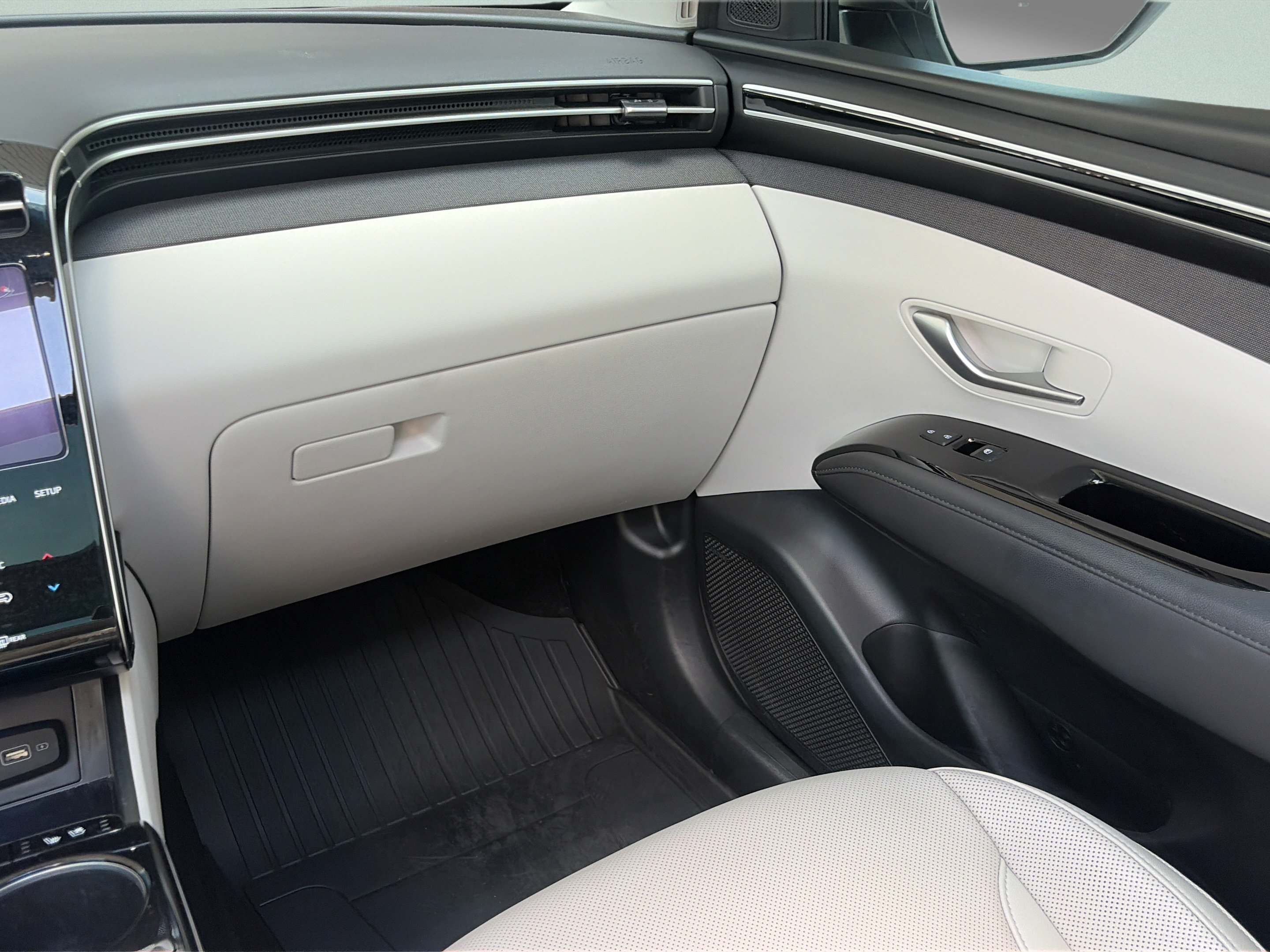 Certified 2024 Hyundai Tucson Limited FWD image 13
