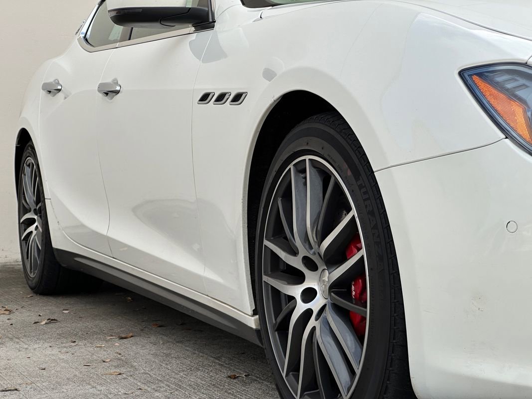 Used 2014 Maserati Ghibli S Q4 image 39