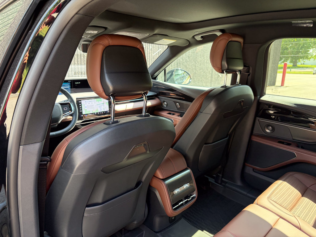 New 2026 Lincoln Nautilus Reserve w/ Jet Appearance Package AWD/4WD image 19