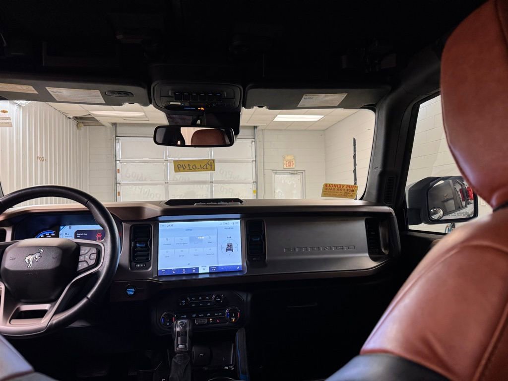 Used 2022 Ford Bronco Outer Banks image 20