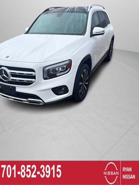 Used 2023 Mercedes-Benz GLB 250 4MATIC image 8