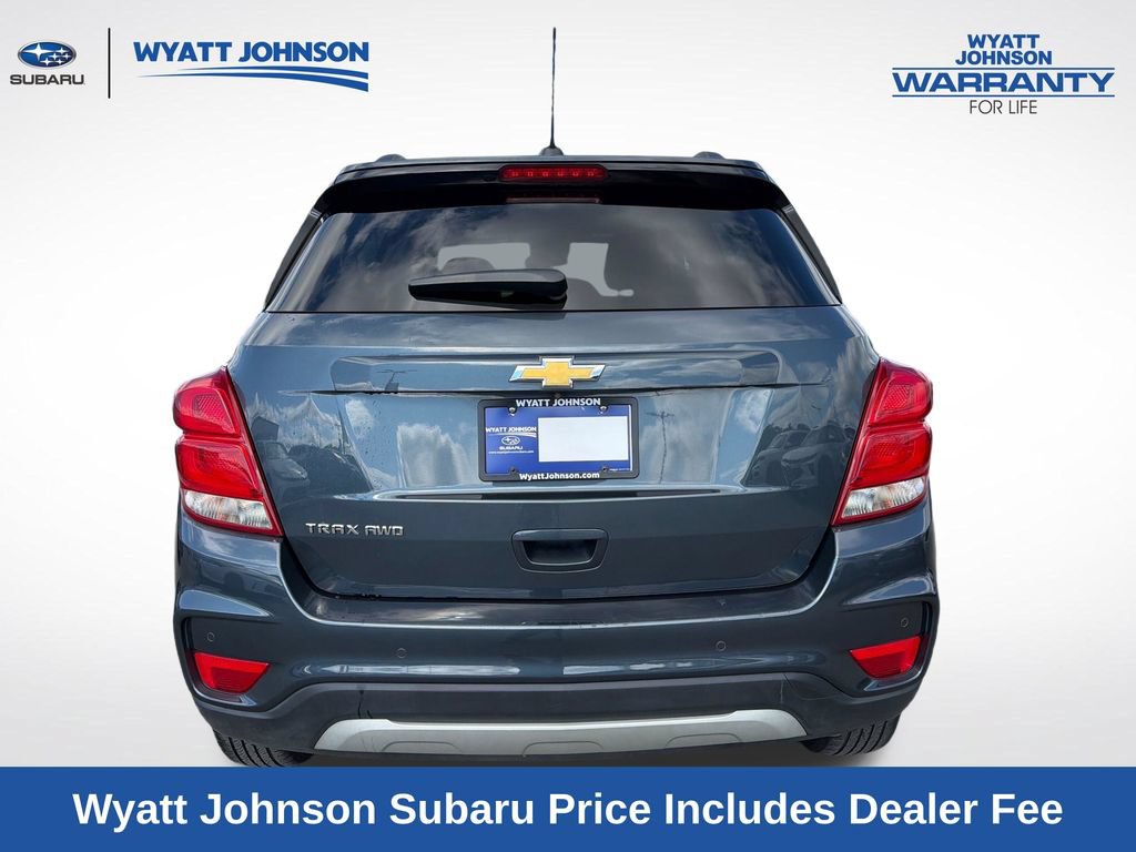 Used 2022 Chevrolet Trax LT w/ Driver Confidence Package AWD/4WD image 6