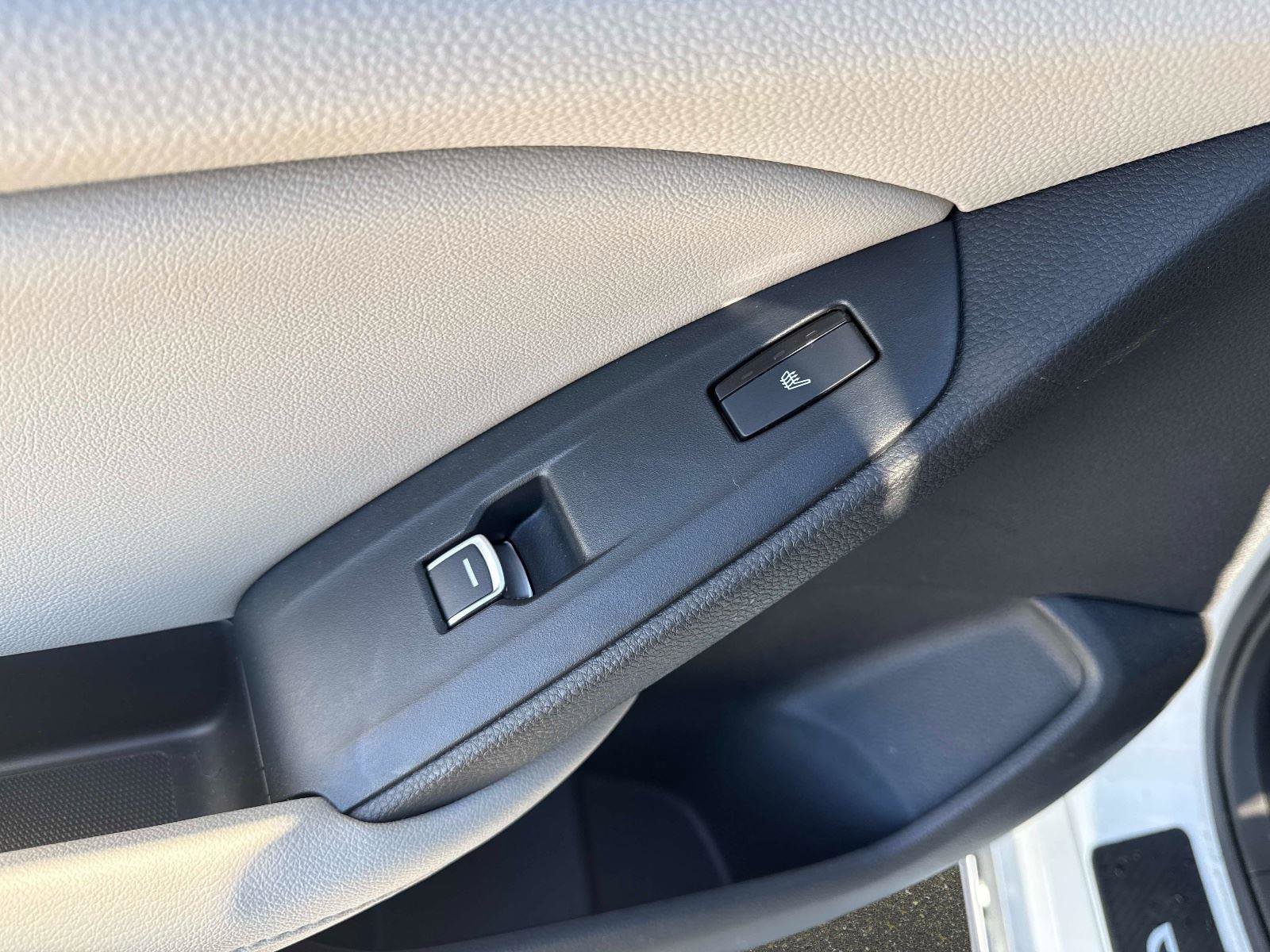 Used 2022 Honda Accord Touring image 12