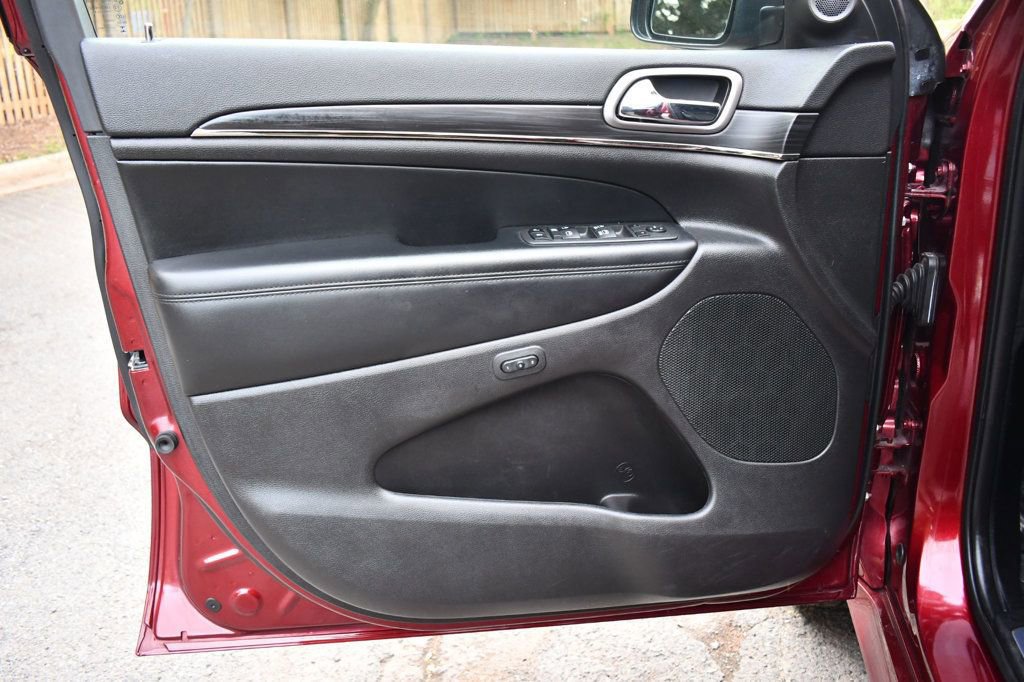 Used 2021 Jeep Grand Cherokee Limited X image 20