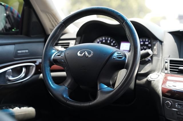 Used 2018 INFINITI Q70 L 3.7 AWD/4WD image 28