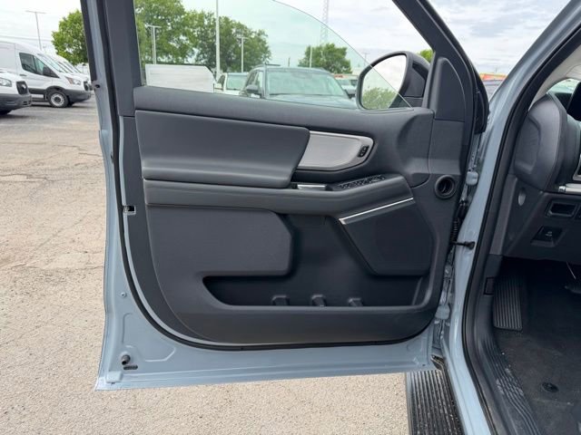 New 2026 Ford Expedition Active RWD image 21