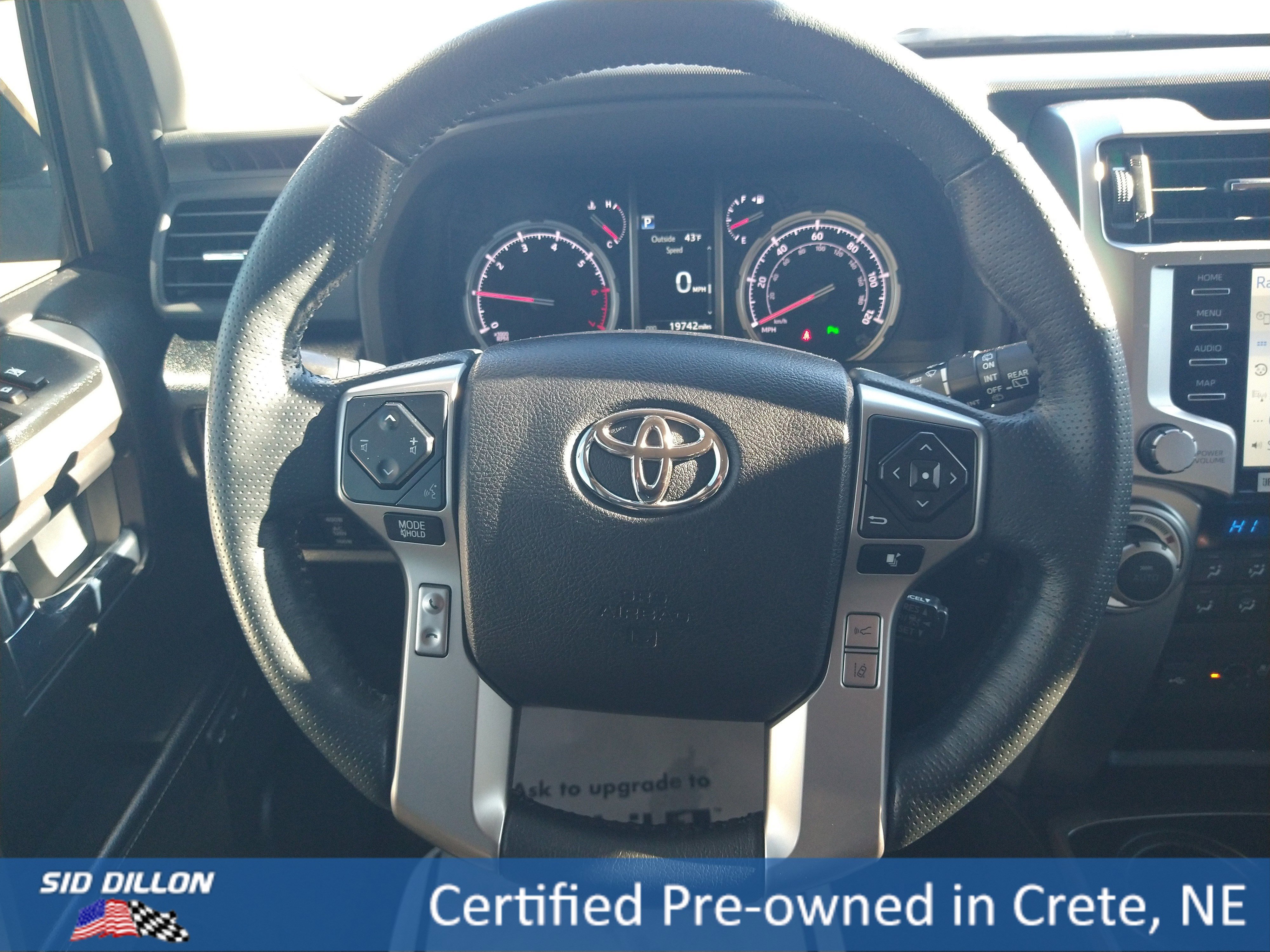 Used 2023 Toyota 4Runner Limited image 2