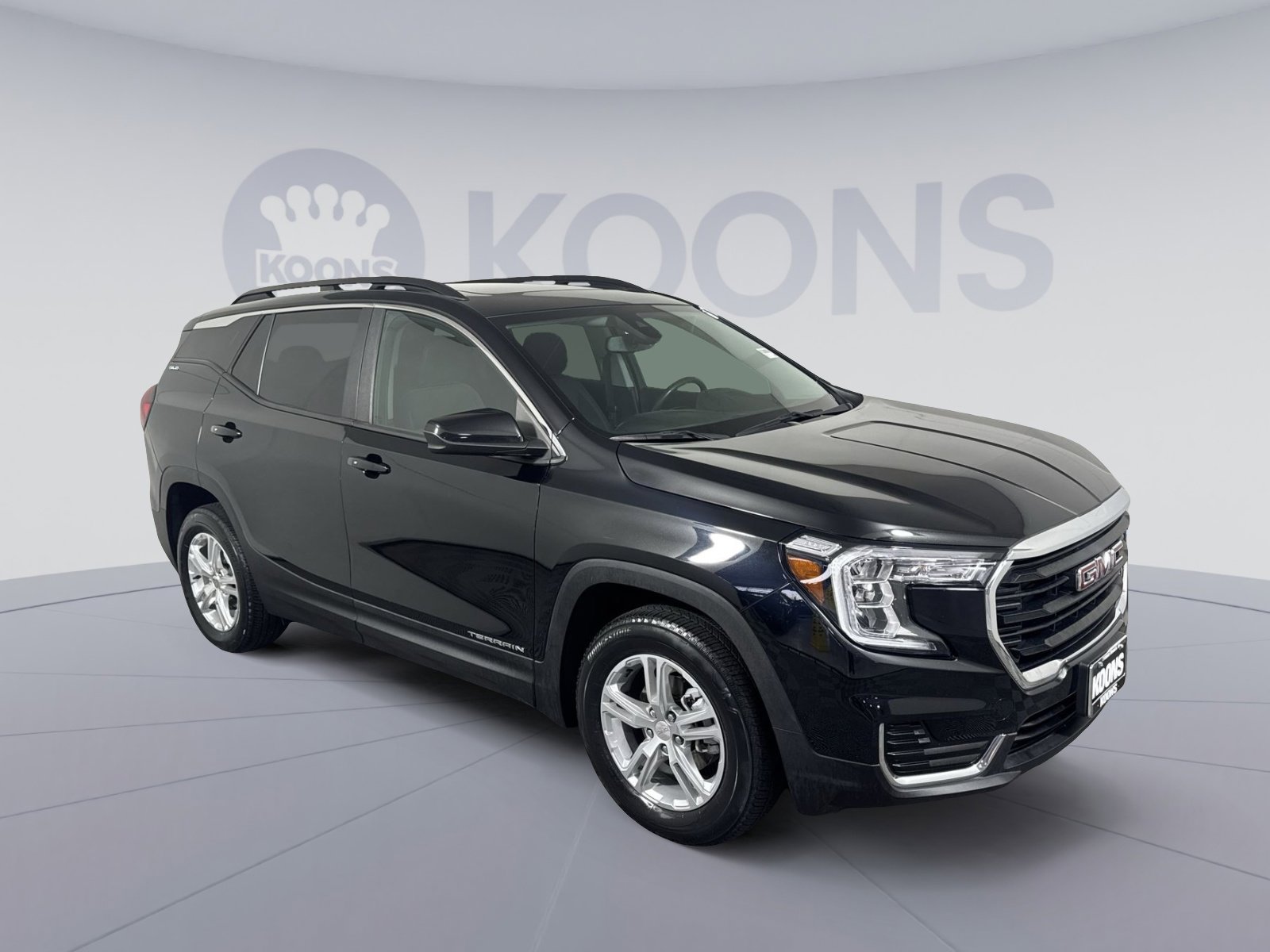 Used 2022 GMC Terrain SLE w/ Driver Convenience Package image 10