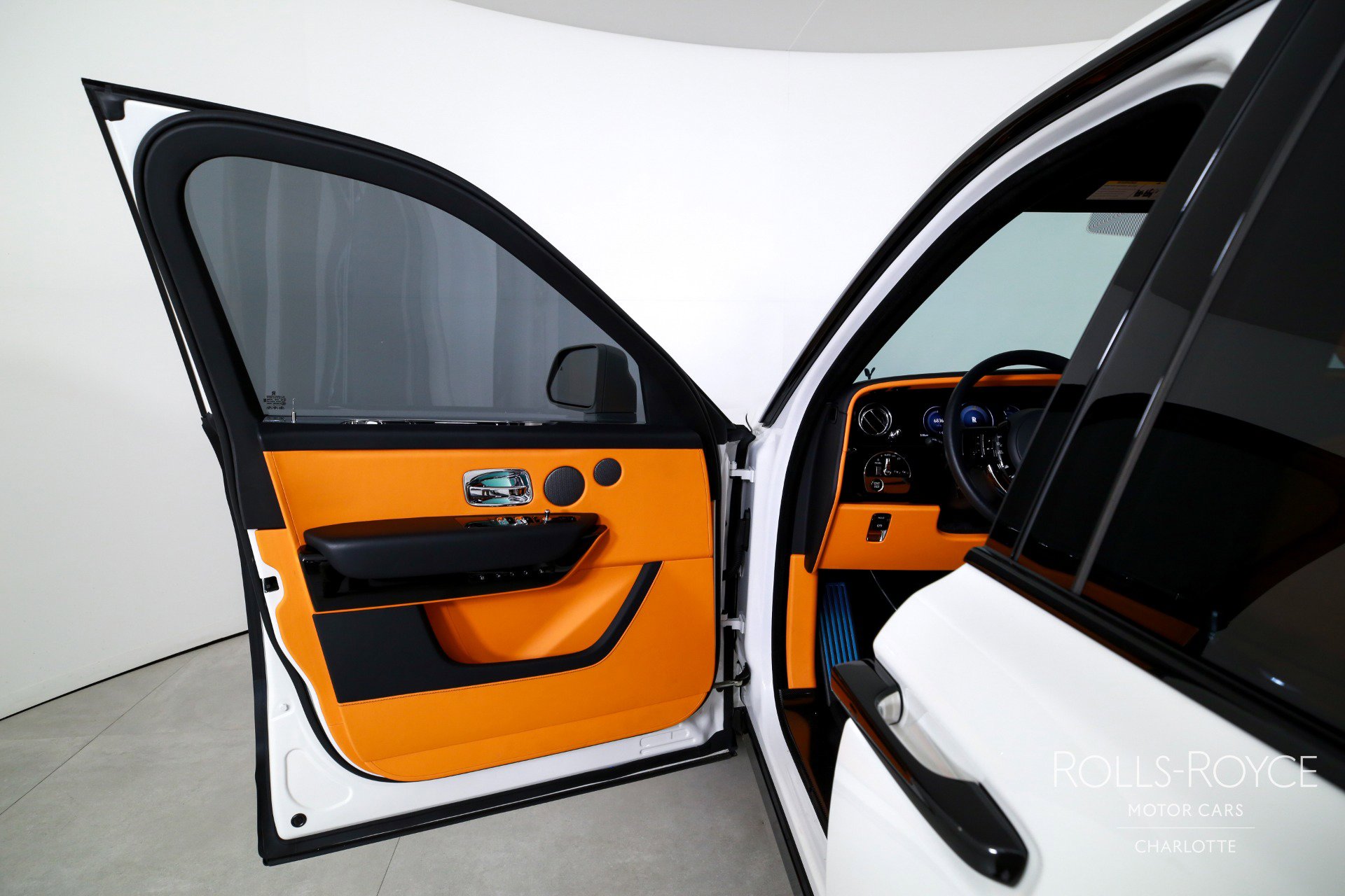 Certified 2025 Rolls-Royce Cullinan image 11