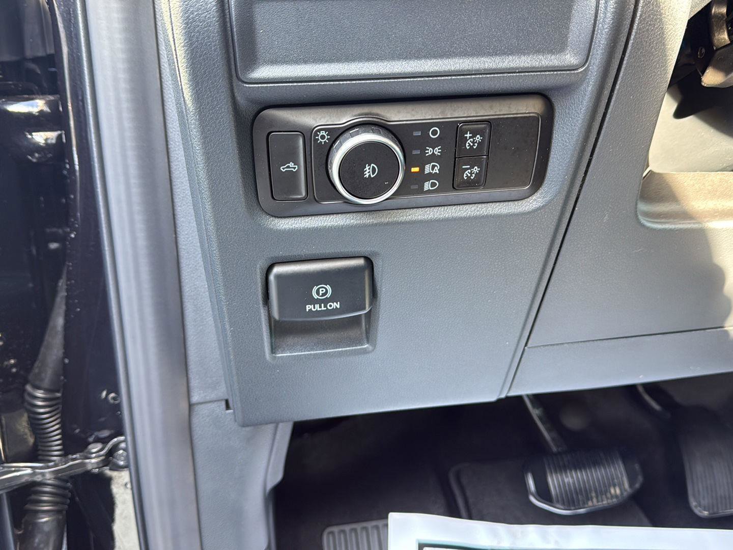 New 2026 Ford F150 XLT w/ XLT Black Appearance Package image 18