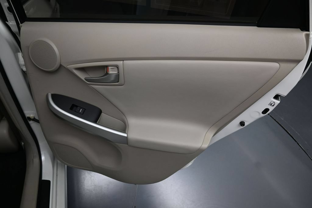 Used 2014 Toyota Prius Four FWD image 31