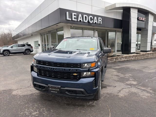 Used 2022 Chevrolet Silverado 1500 Custom image 1