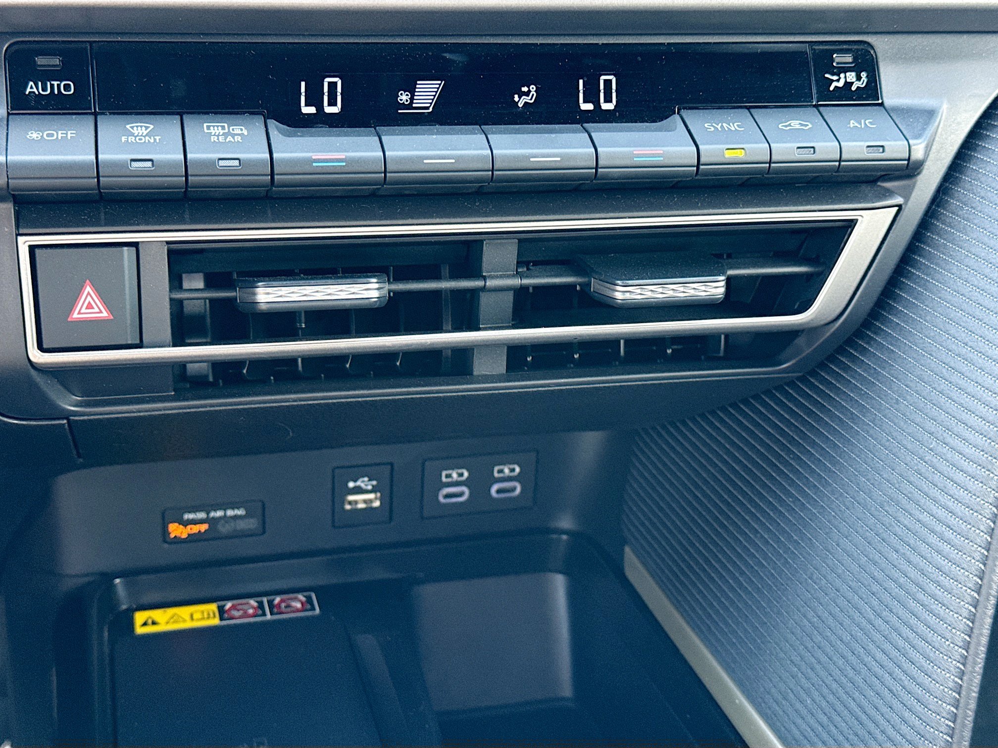 Used 2026 Toyota Camry SE w/ Multimedia Upgrade Package FWD image 33