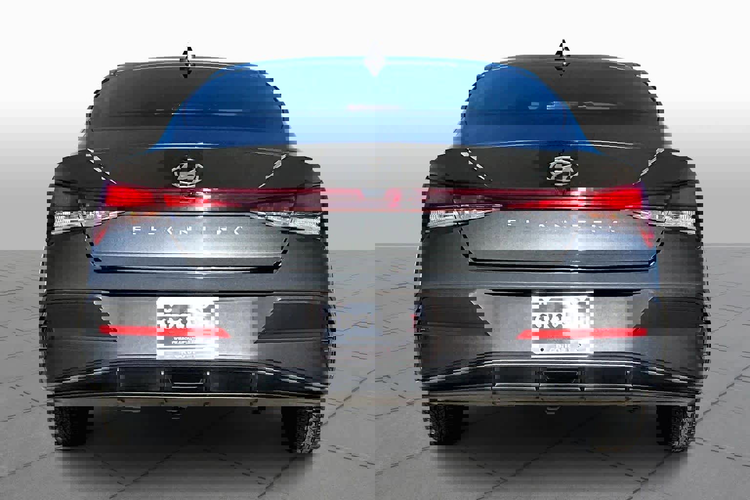 Used 2024 Hyundai Elantra SEL image 4