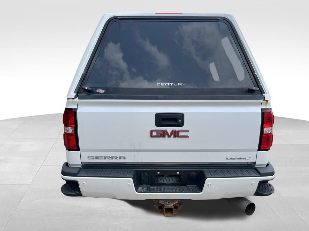 Used 2018 GMC Sierra 2500 Denali AWD/4WD image 5