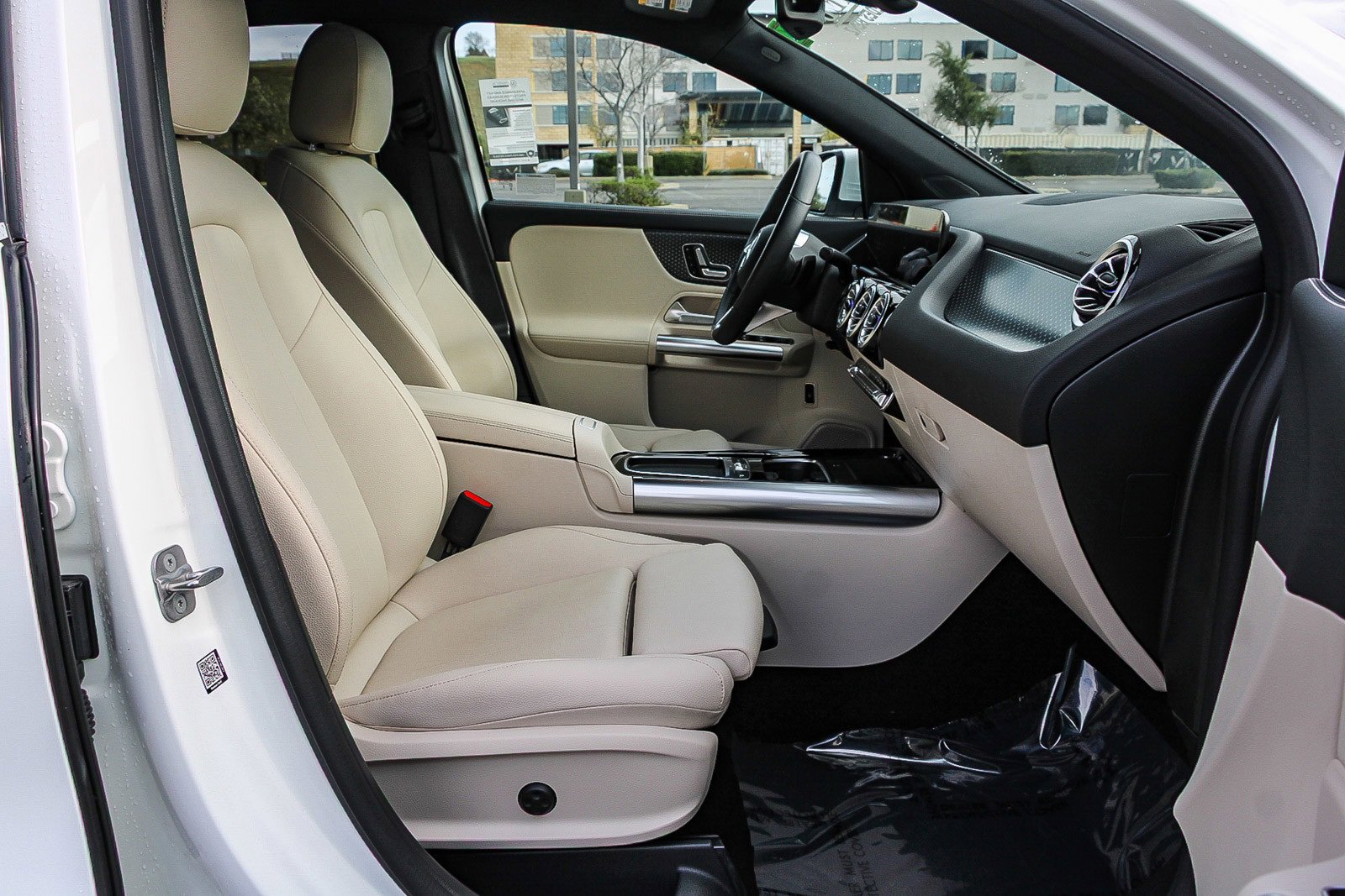 Certified 2025 Mercedes-Benz GLA 250 GLA 250 image 16