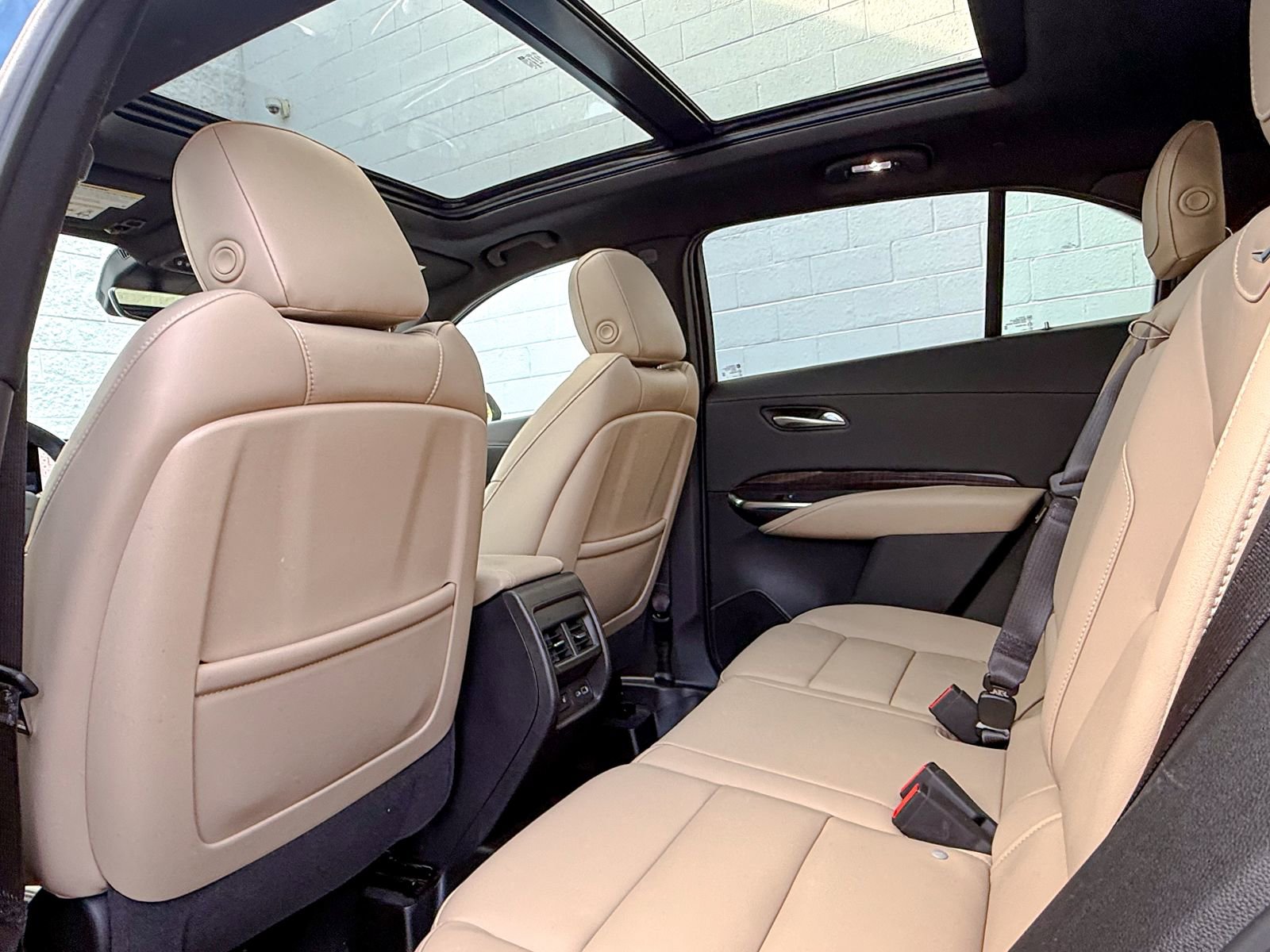 Certified 2024 Cadillac XT4 Premium Luxury w/ Technology Package image 39